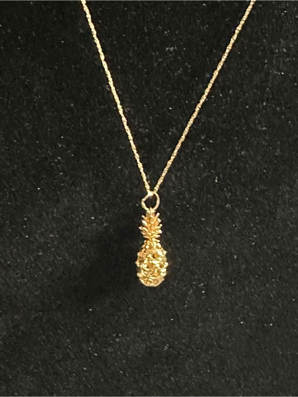Vtg 1988 14k Solid Gold 1” Pineapple Pendant Necklace 18” Hawai Rope Chain 2.16g